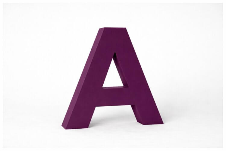 Violetter Buchstabe A als Symbol für Aufmerksamkeit in der ABC-Methode von Claudia Bouwens